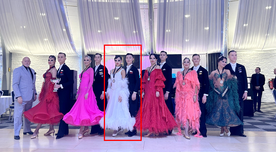 殷国耀(左三)Imperial Under 21 ballroom季军 殷国耀(左三)Imperial Under 21 ballroom季军