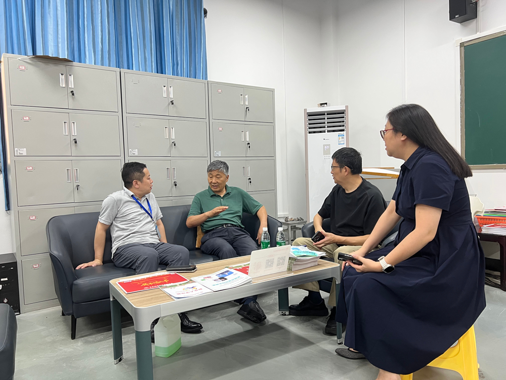 228ba936-c06c-4aa3-8b81-eaaaf960c67b